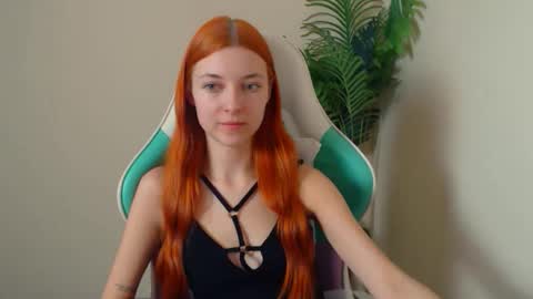 Vivien online show from 03-04-26, 07:53