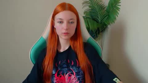 Vivien online show from 04-20-26, 06:42