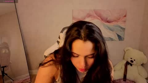 vivien_ross online show from 05-05-26, 01:46