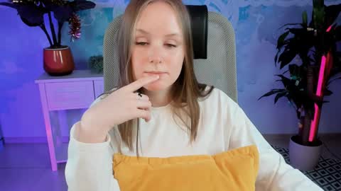 Snapshot of vivienleeigh chatting on 01-08-25, 07:24 Vivien online show from 01-08-25, 07:24