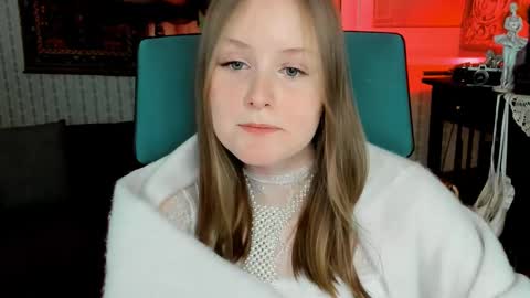 Snapshot of vivienleeigh chatting on 02-09-25, 04:07 Vivien online show from 02-09-25, 04:07