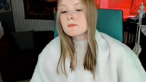 Snapshot of vivienleeigh chatting on 02-09-25, 07:09 Vivien online show from 02-09-25, 07:09