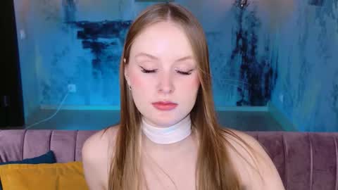 Snapshot of vivienleeigh chatting on 11-05-25, 01:22 Vivien online show from 11-05-25, 01:22