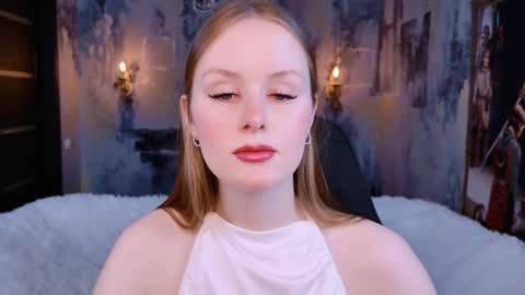 Snapshot of vivienleeigh chatting on 11-29-25, 01:25 Vivien online show from 11-29-25, 01:25