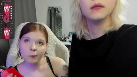 chatur babes online show from 04-17-26, 08:34