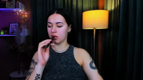 vivy_star online show from 05-26-26, 06:37