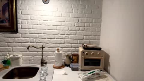 Snapshot of vixcx_ chatting on 10-18-25, 04:19 vixcx_ online show from 10-18-25, 04:19