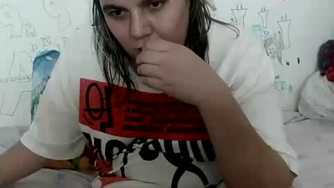 Snapshot of vixenbya chatting on 12-22-24, 11:22 vixenbya online show from 12-22-24, 11:22