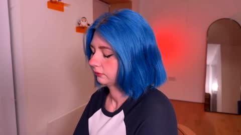 Snapshot of vixenp chatting on 01-04-25, 06:40 Polly Online mostly at 9pm-2am UK Time online show from 01-04-25, 06:40