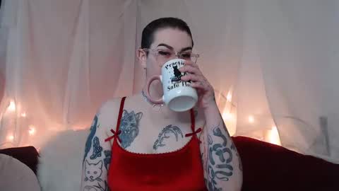 Snapshot of vixinvvitch chatting on 12-21-24, 04:36 VIXIN online show from 12-21-24, 04:36