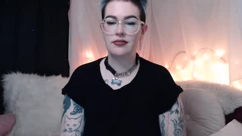 Snapshot of vixinvvitch chatting on 12-27-24, 07:14 VIXIN online show from 12-27-24, 07:14