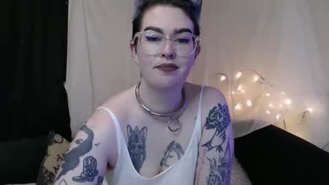 Snapshot of vixinvvitch chatting on 01-31-25, 06:47 VIXIN online show from 01-31-25, 06:47