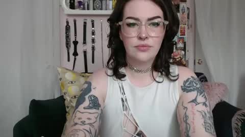 Snapshot of vixinvvitch chatting on 07-02-26, 03:29 VIXIN online show from 07-02-26, 03:29