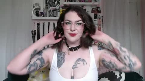 Snapshot of vixinvvitch chatting on 08-01-26, 06:18 VIXIN online show from 08-01-26, 06:18