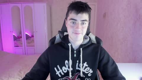 Snapshot of vlad1605 chatting on 12-10-24, 02:59 Martin online show from 12-10-24, 02:59