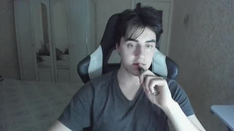 Snapshot of vlad1605 chatting on 09-17-25, 03:24 Martin online show from 09-17-25, 03:24