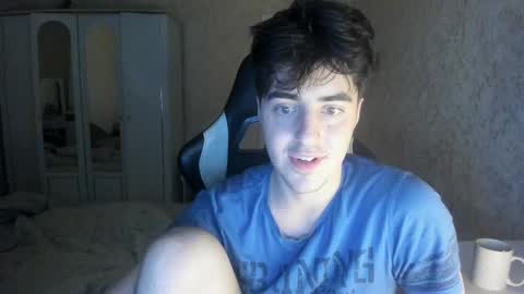 Snapshot of vlad1605 chatting on 10-11-25, 02:15 Martin online show from 10-11-25, 02:15