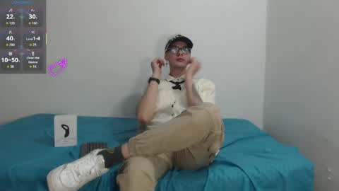 Snapshot of vlad__night chatting on 04-23-26, 04:46 Vlad online show from 04-23-26, 04:46