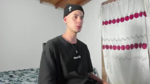 Snapshot of vlad__night chatting on 05-11-26, 03:45 Vlad online show from 05-11-26, 03:45