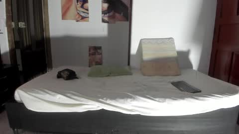 Snapshot of vlad__night chatting on 06-07-26, 03:43 Vlad online show from 06-07-26, 03:43