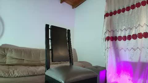 Snapshot of vlad__night chatting on 06-14-26, 03:30 Vlad online show from 06-14-26, 03:30