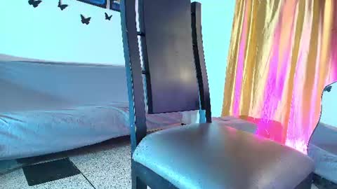 Snapshot of vlad__night chatting on 06-20-26, 03:20 Vlad online show from 06-20-26, 03:20