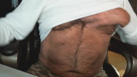 Snapshot of vnpg92 chatting on 12-17-24, 11:27 vnpg92 online show from 12-17-24, 11:27