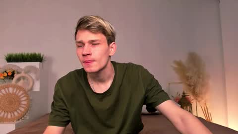 Snapshot of volan_starts chatting on 02-17-26, 04:31 Dan online show from 02-17-26, 04:31