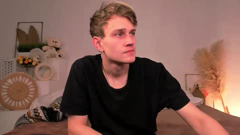 Snapshot of volan_starts chatting on 02-27-26, 12:05 Dan online show from 02-27-26, 12:05