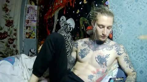 Elf online show from 10-28-25, 07:38