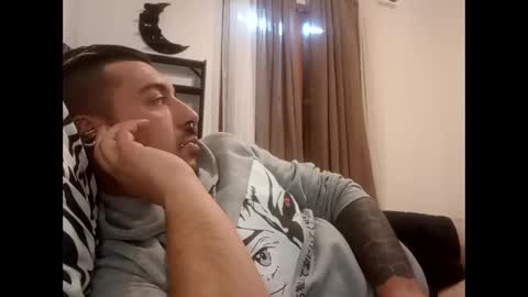 Snapshot of volpecesare419 chatting on 03-01-25, 02:23 volpecesare419 online show from 03-01-25, 02:23