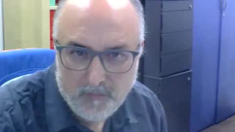 Snapshot of volpi72 chatting on 11-05-25, 07:03 volpi72 online show from 11-05-25, 07:03