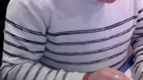 Snapshot of volpi72 chatting on 11-10-25, 07:46 volpi72 online show from 11-10-25, 07:46