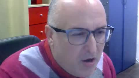 Snapshot of volpi72 chatting on 11-12-25, 11:54 volpi72 online show from 11-12-25, 11:54