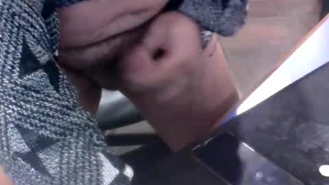 Snapshot of volpi72 chatting on 12-17-25, 12:44 volpi72 online show from 12-17-25, 12:44