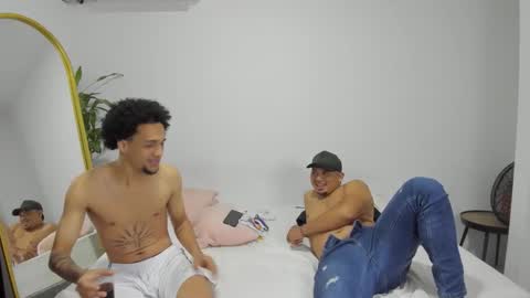 Snapshot of volt_boy57 chatting on 11-05-25, 05:40 volt_boy57 online show from 11-05-25, 05:40