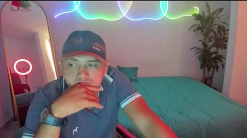 Snapshot of volt_boy57 chatting on 12-18-25, 05:41 volt_boy57 online show from 12-18-25, 05:41