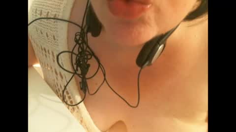Mary online show from 05-20-26, 10:16