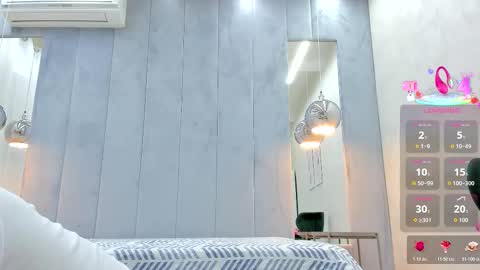 Snapshot of von_dee chatting on 11-12-25, 06:03 von_dee online show from 11-12-25, 06:03