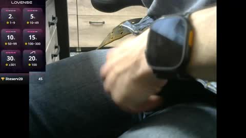 Snapshot of voterki796 chatting on 09-10-25, 06:30 voterki796 online show from 09-10-25, 06:30