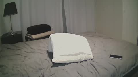 Snapshot of vouvoucouple chatting on 12-16-24, 06:38 Tim online show from 12-16-24, 06:38