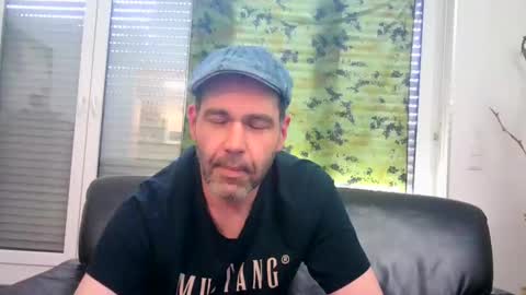 voyeuredeluxe online show from 01-08-26, 11:34