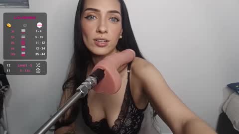 vsantini_ online show from 09-22-25, 10:12