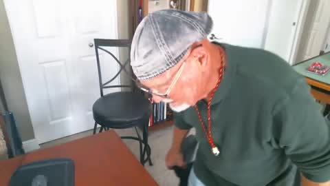 Vueuorme online show from 12-17-24, 06:53