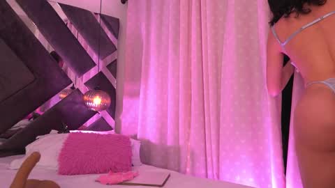 Violeta online show from 09-25-25, 03:10