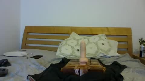 hung boy online show from 03-08-25, 04:34