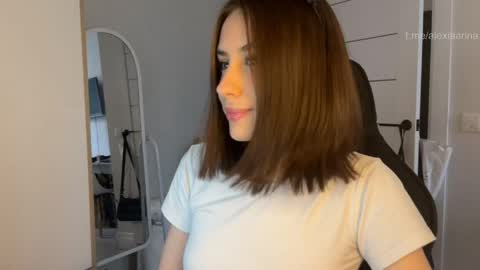 Snapshot of vx_arina chatting on 05-31-26, 09:27 Arina online show from 05-31-26, 09:27
