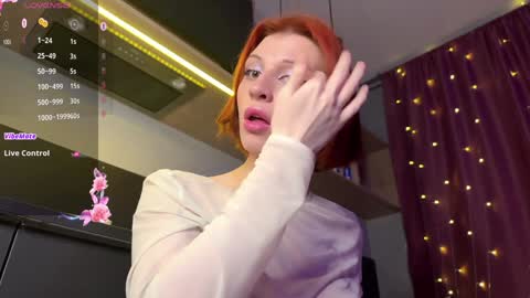 Snapshot of vynila chatting on 12-11-24, 12:23 ILONA A week goal new laptop online show from 12-11-24, 12:23