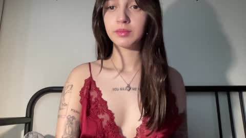 Alice  Before pvt write to me in PM  online show from 02-01-25, 12:29