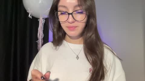 Alice  Before pvt write to me in PM  online show from 02-07-25, 10:30